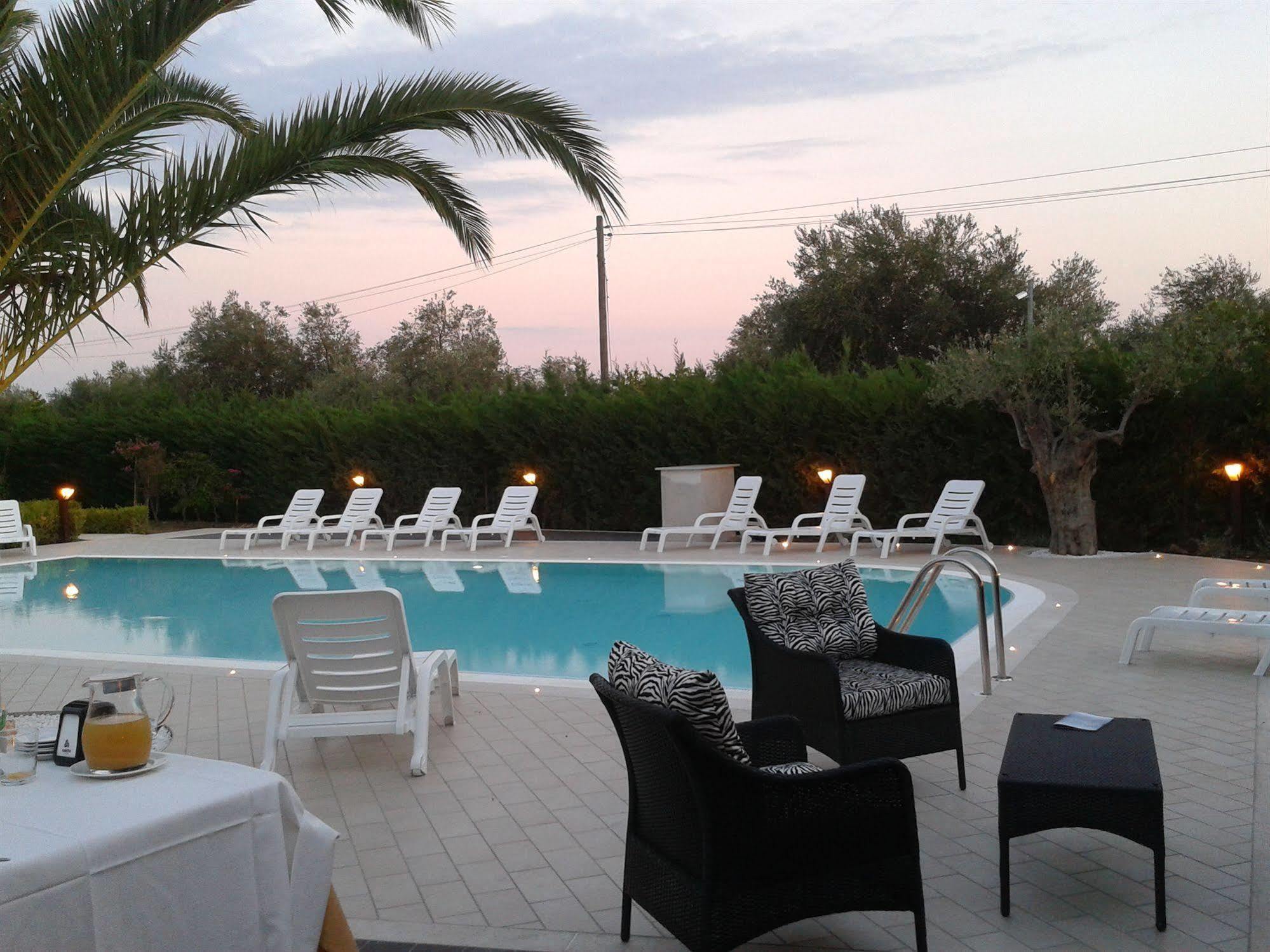 Hermes Hotel Policoro Dış mekan fotoğraf